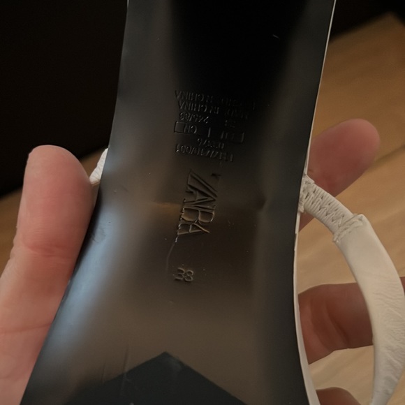 Zara white heel sandal - Picture 3 of 3